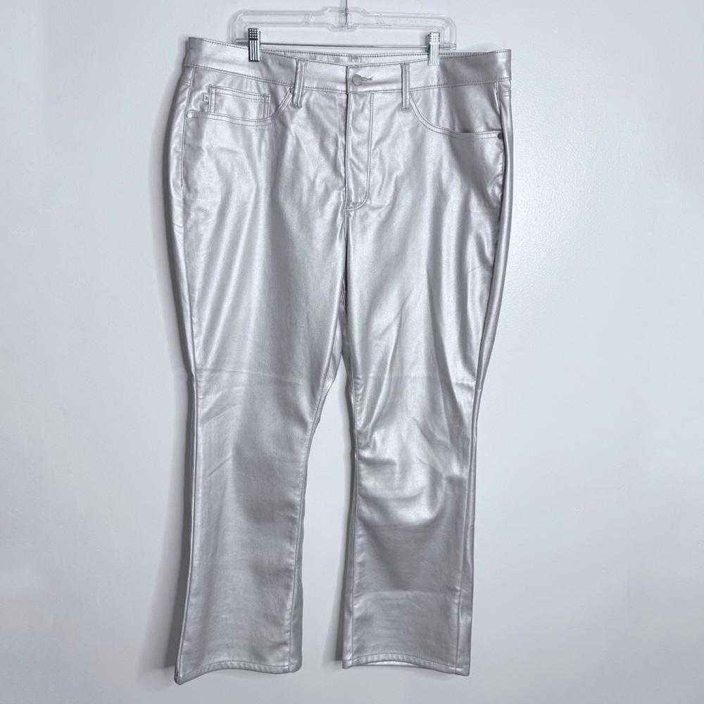 NWOT Judy Blue Straight Faux Leather Pants In Silver 20W Y2K Edgy Nightlife - Picture 2 of 10